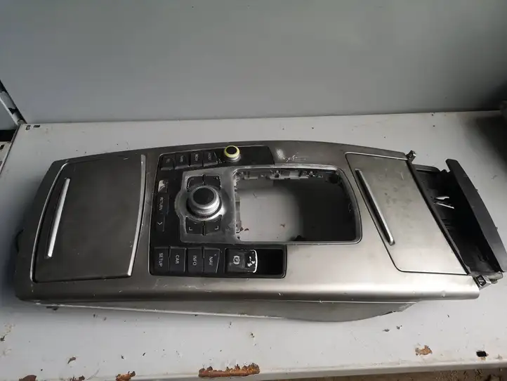 Audi A6 S6 C6 4F (2004 - 2008) 4F2864261 Прочие детали салона — фото 3