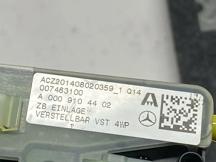 Mercedes-Benz GLA W156 (2013 - 2017) A0009104402 Прочие детали салона — фото 12