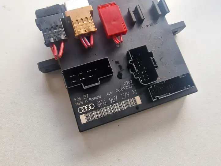 Audi A4 S4 B7 8E 8H (2004 - 2009) 8E0907279M Модуль комфорта — фото 2