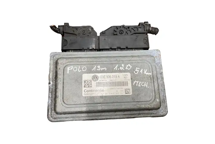 Volkswagen Polo V 6R (2009 - 2015) 03E906019A Блок управления двигателем (ECU) — фото 1