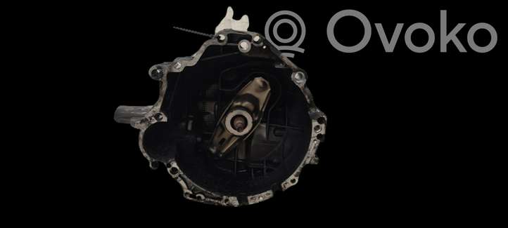Audi A4 (1999 - 2001)  DUK Механическая коробка передач, 5 передач