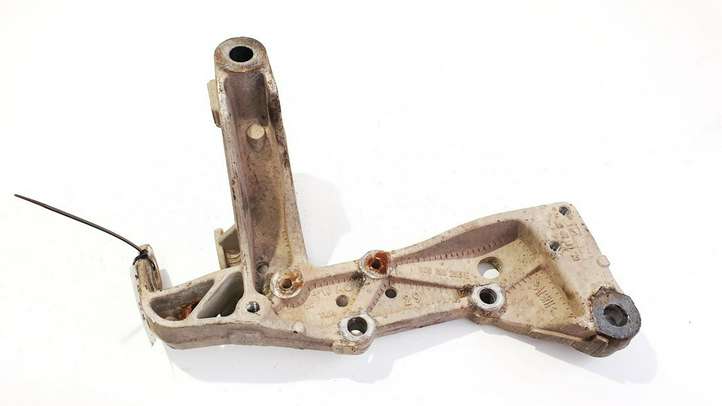Volkswagen Touran I (2003 - 2010)  1k0199296e Передняя звукоизоляция