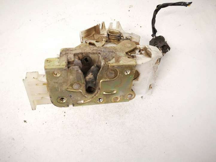 Ford Mondeo Mk III (2000 - 2007)  xs41a26413cg Замок задней двери