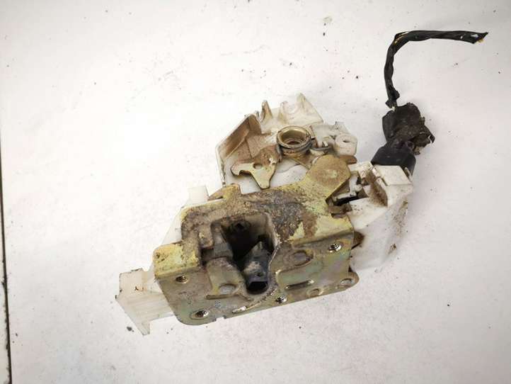 Ford Mondeo Mk III (2000 - 2007)  xs41a26413cg Замок задней двери
