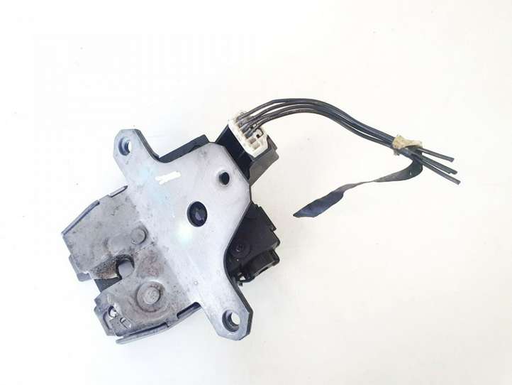 Ford Mondeo MK IV (2007 - 2014)  8m51r442a66ce Замок задней крышки