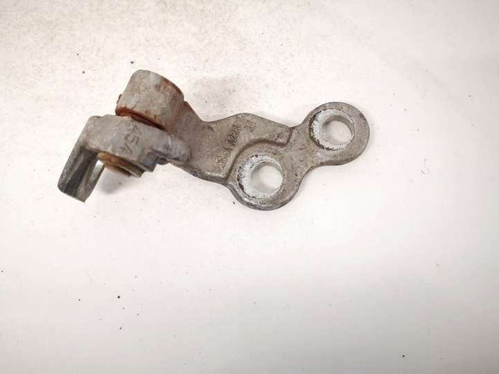 Ford Focus (1998 - 2004)  xs4aa22801ab Верхняя петля передней двери