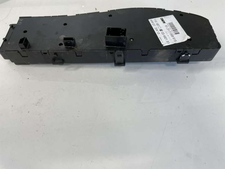 Land Rover Range Rover (2002 - 2005)  61317069615 Управление регулеровки сидений 