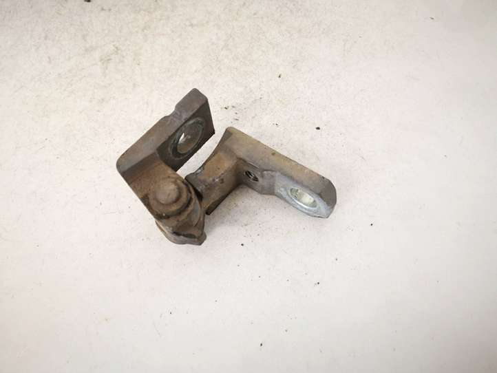Volkswagen Touran I (2003 - 2010)  6q0831402b Нижняя петля задней двери