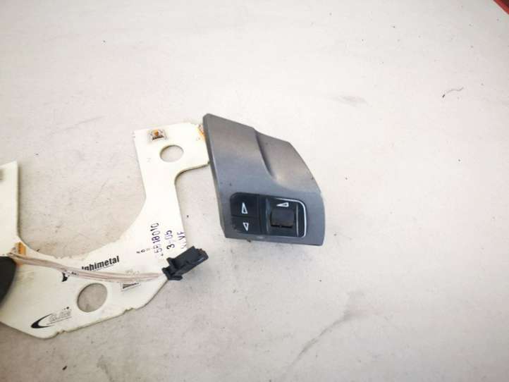 Opel Zafira (2003 - 2006)  13126750 Кнопки рулевого колеса