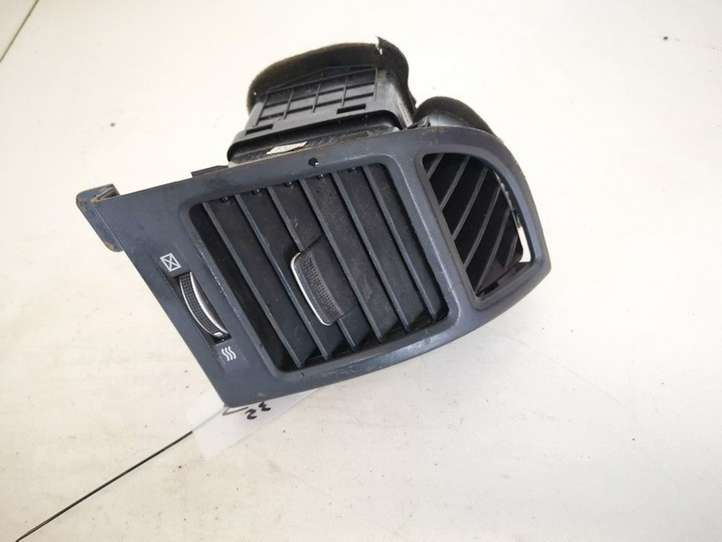 Hyundai Santa Fe (2005 - 2009)  974902b000 Центральный дефлектор