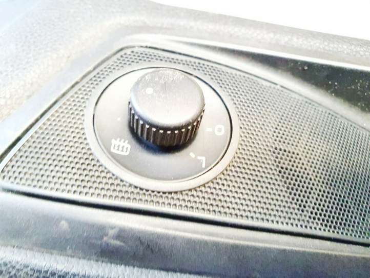 Skoda Octavia Mk2 (1Z) (2004 - 2013)   Включатель зеркал