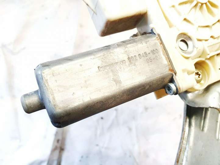 Toyota Avensis T250 (2003 - 2006)  0130822031 Механизм подъема окон задней двери