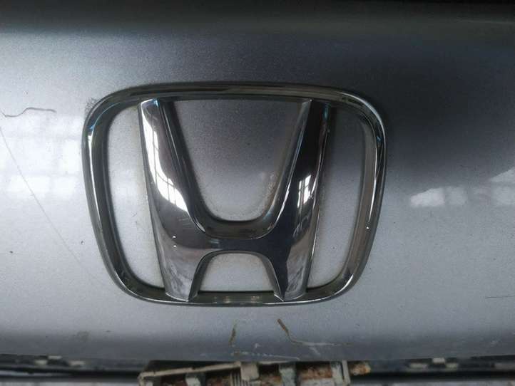 Honda Civic (2001 - 2005)   Значок производителя