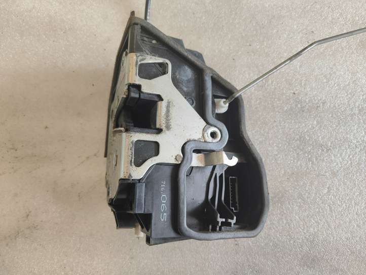 BMW 5 E60 E61 (2004 - 2010)  7167065 Передняя звукоизоляция