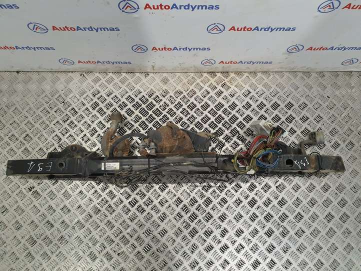BMW 3 E90 E91 (2005 - 2012)  6791155 Комплект крюка