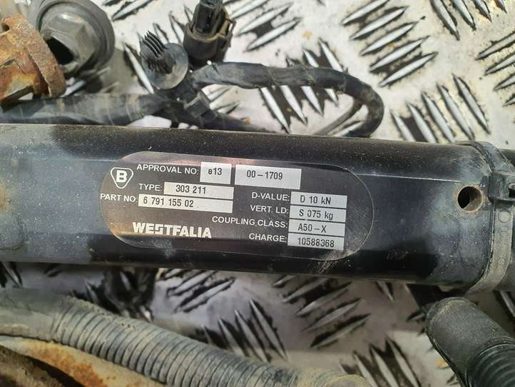 BMW 3 E90 E91 (2005 - 2012)  6791155 Комплект крюка