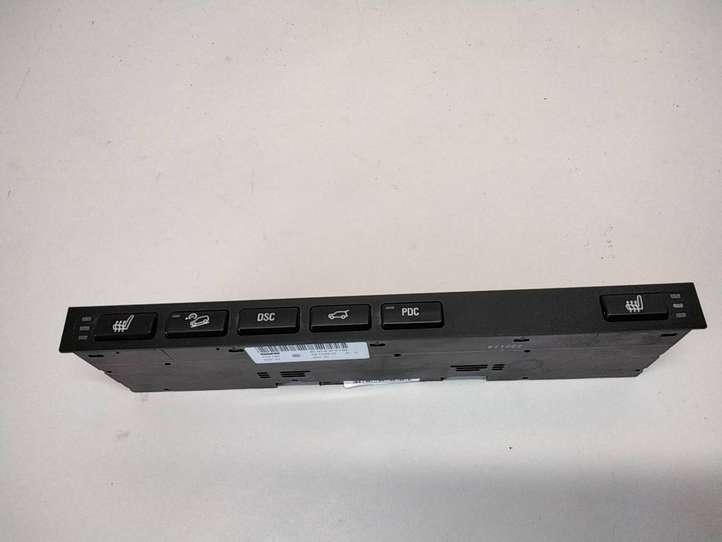 BMW X5 E53 (1999 - 2006)  61318373738 Включатель обогрева
