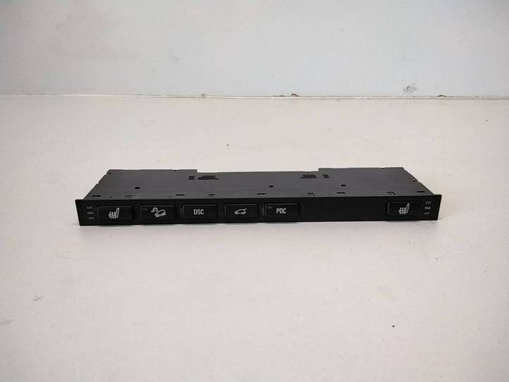 BMW X5 E53 (1999 - 2006)  61318373738 Включатель обогрева