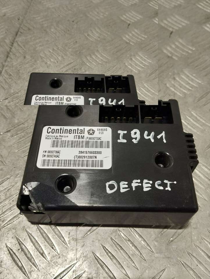 Dodge Ram (2008 - )  68092732AC Блок управления крюка для прицепа