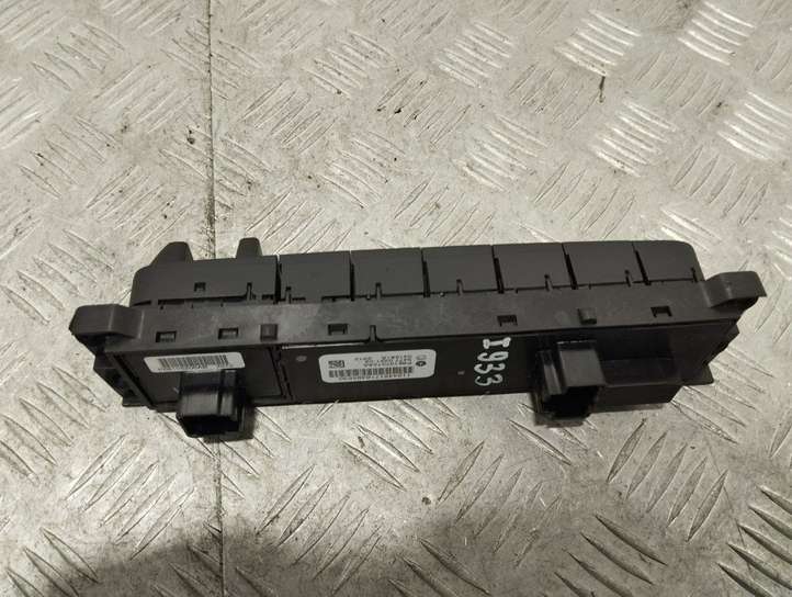 Dodge Ram (2008 - )  68105206AB Включатель кондиционера воздуха
