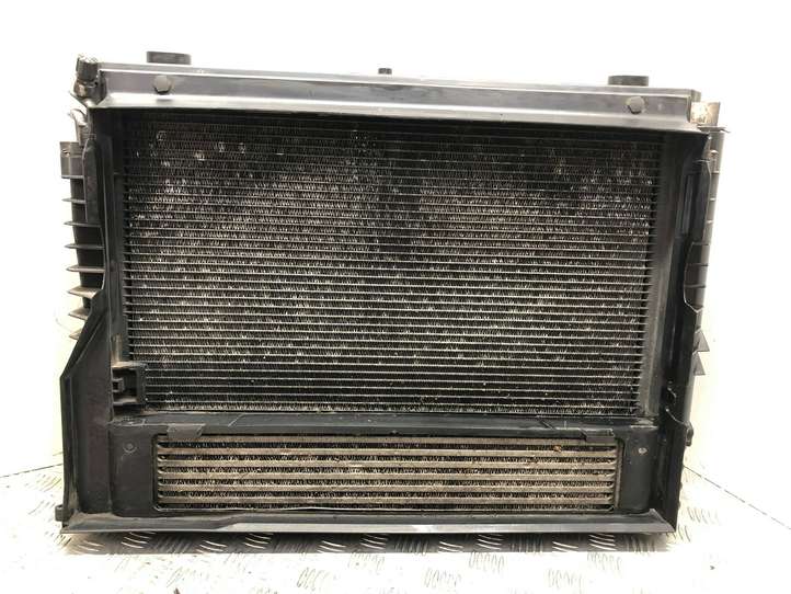 BMW 5 E60 E61 (2004 - 2010)  7561712 Комплект радиаторов