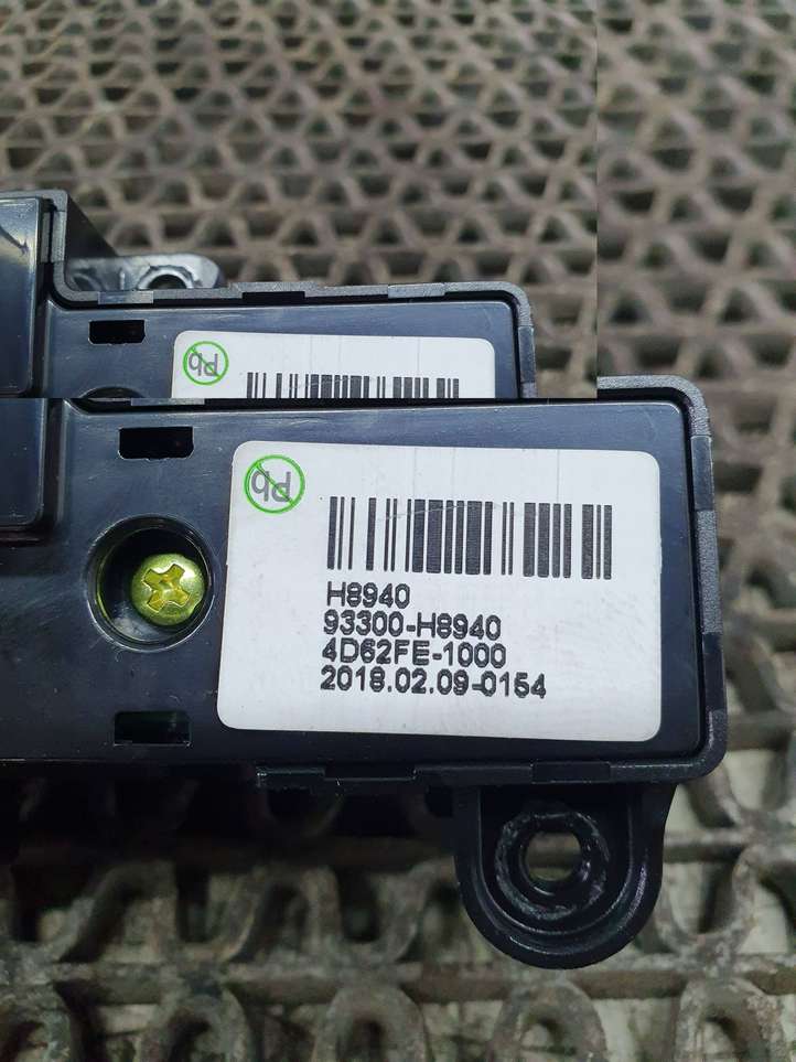 Kia Rio (2015 - 2017)  93300H8940 Другие включатели / ручки/ переключатели