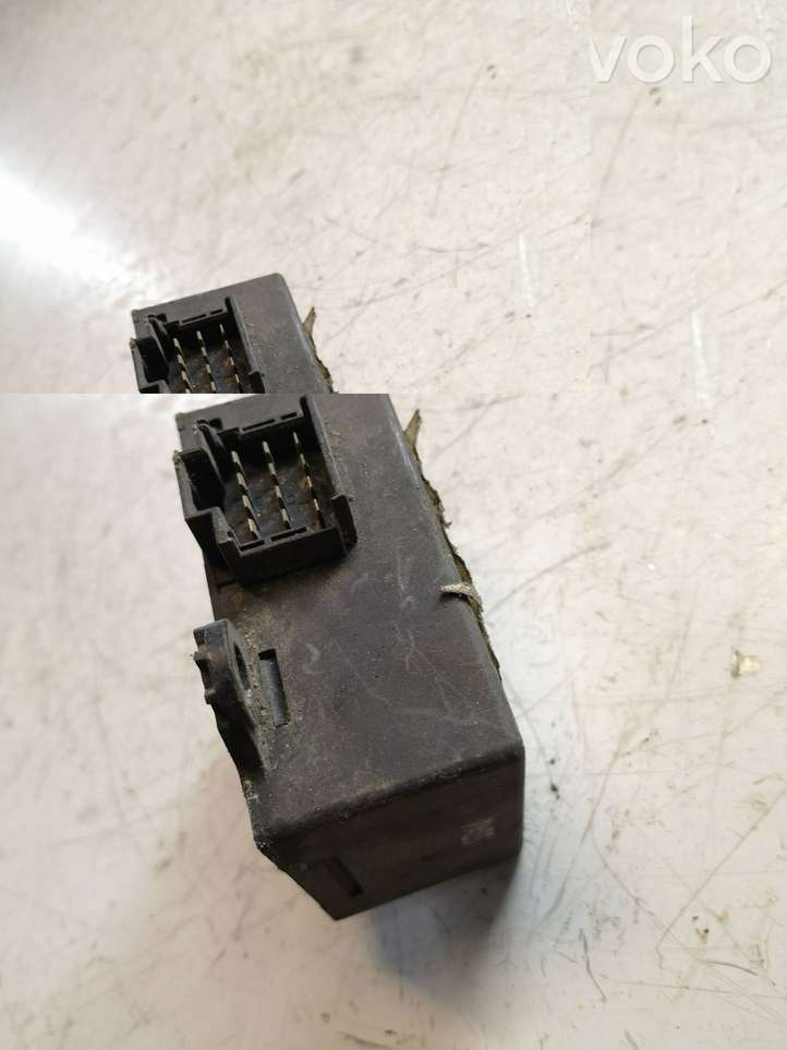 Mercedes-Benz Sprinter W901 W902 W903 W904 (1995 - 2007)  0265451832 Блок управления иммобилайзера