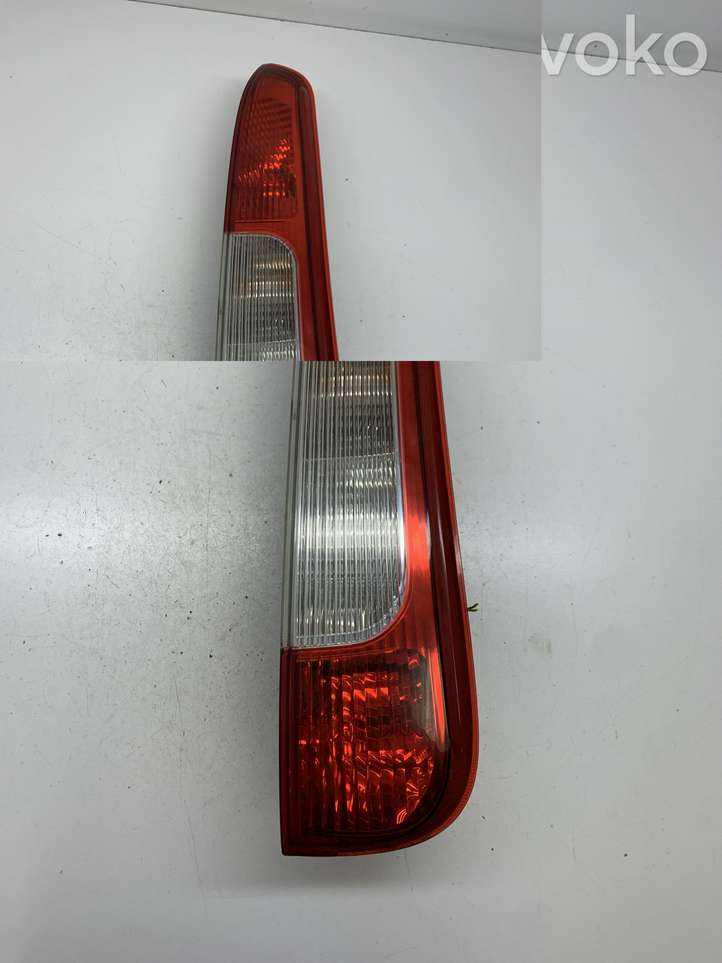 Ford Focus C-MAX (2003 - 2010)  3M5113N411AA Задний фонарь в кузове