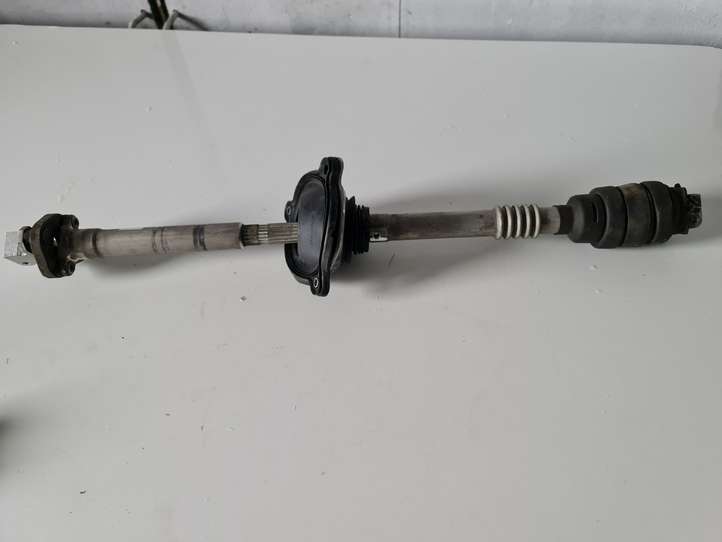 BMW 5 G30 G31 (2016 - )  686208305 Крестовидная связь оси рулевого колеса