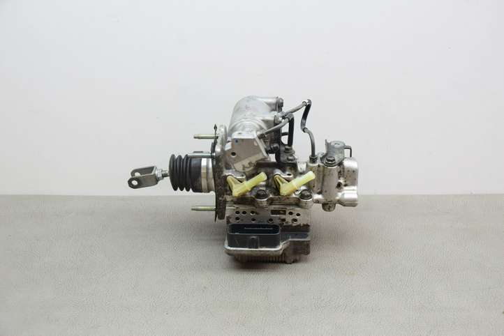 Toyota Prius (XW30) (2009 - 2015)  4727047030 Блок ABS
