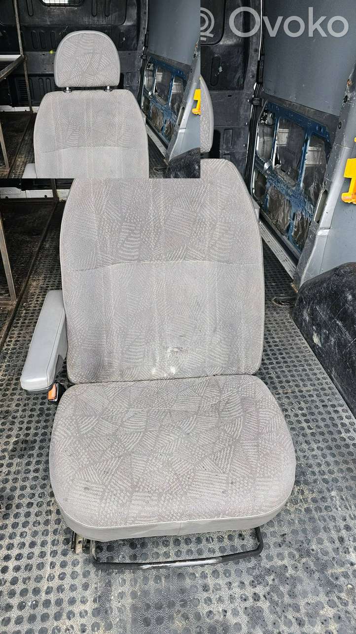 Ford Transit (2006 - 2013)   Передняя звукоизоляция