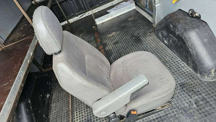 Ford Transit (2006 - 2013)   Передняя звукоизоляция