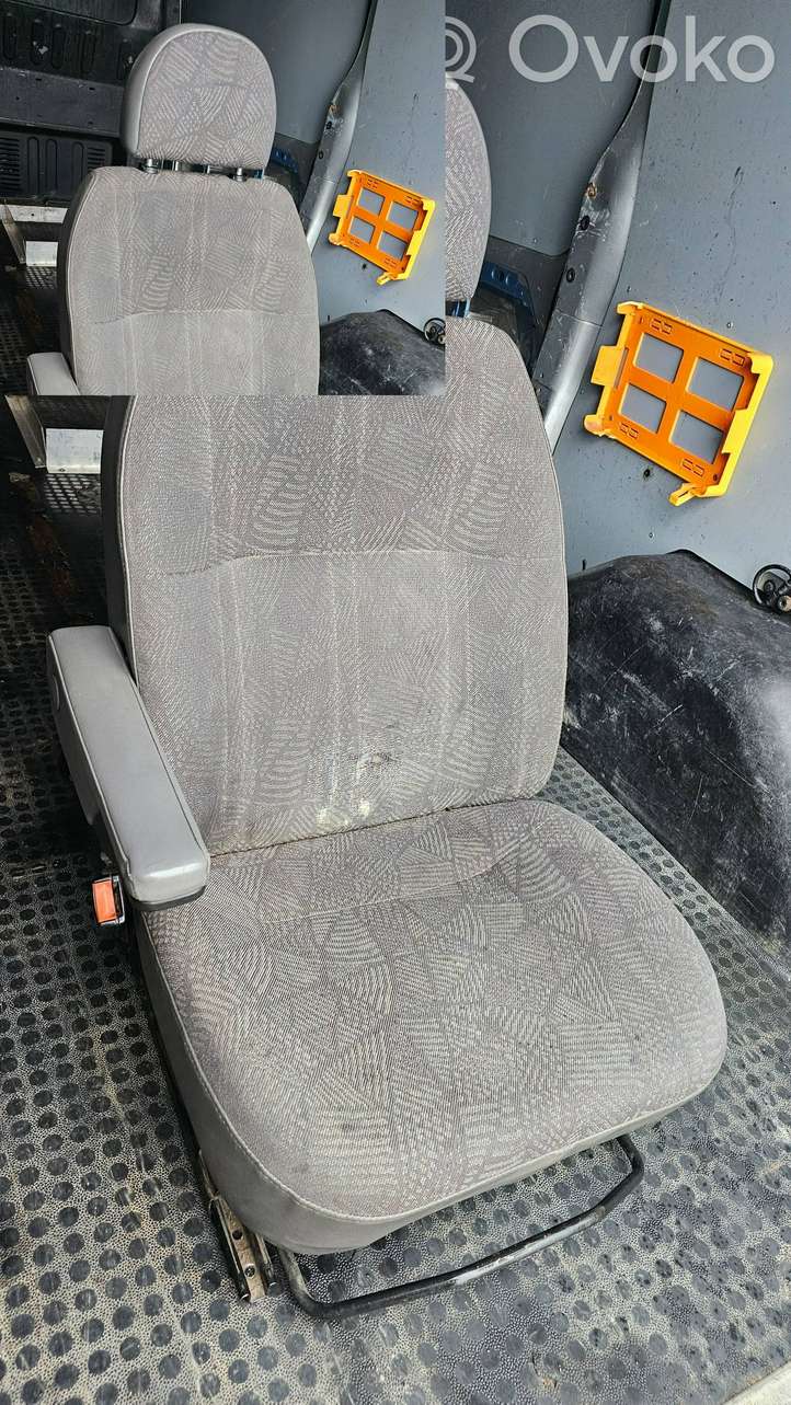 Ford Transit (2006 - 2013)   Передняя звукоизоляция
