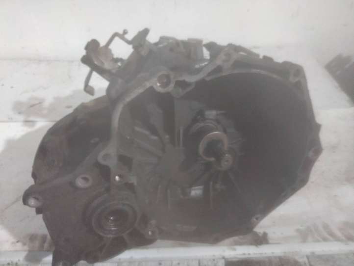 Opel Astra (2004 - 2009)  5495775 Механическая коробка передач, 5 передач