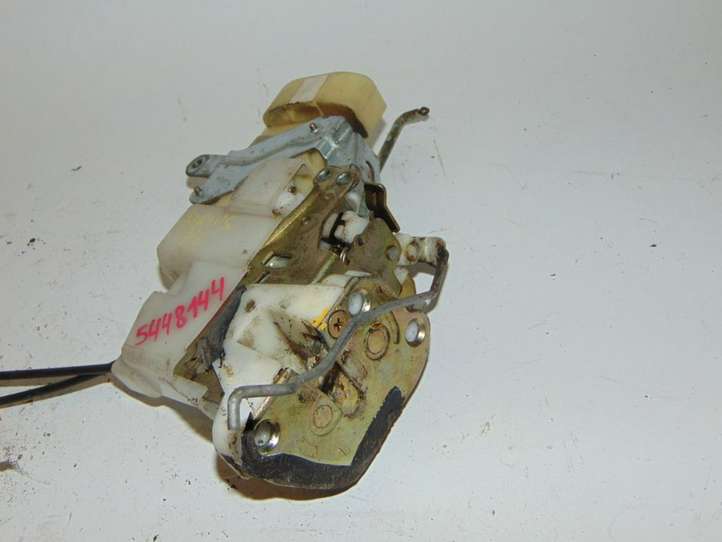 Toyota Prius (XW10) (1997 - 2003)  6904047020 Передняя звукоизоляция