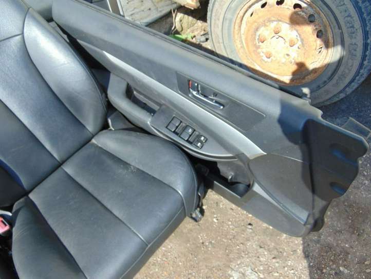 Subaru Legacy (2009 - 2013)   Комплект отделки дверей