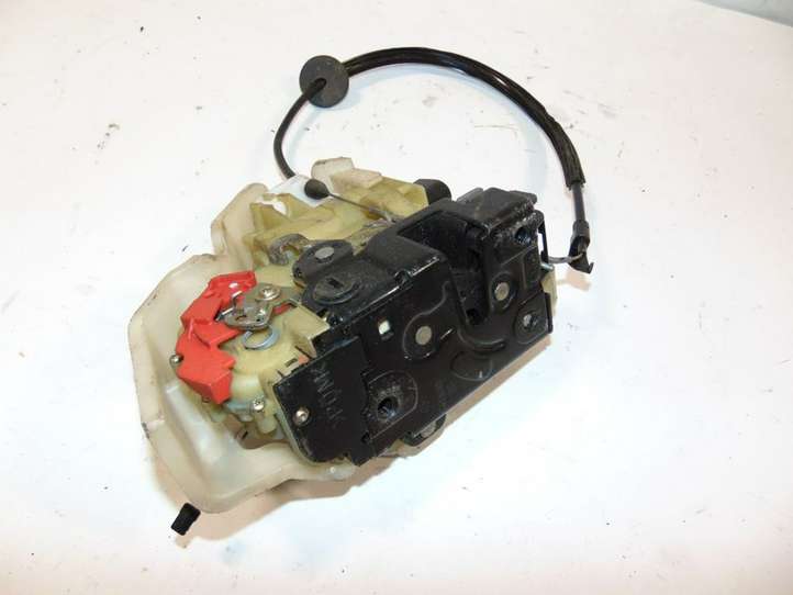 Volkswagen Jetta V (2005 - 2010)  3B4839015AF Замок задней двери