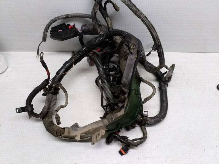 Volvo S60 (2000 - 2004)  08685156 Проводка двигателя