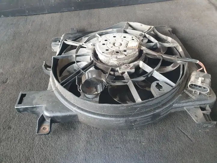 Opel Zafira B (2003 - 2006) 0130303304 Электровентилятор радиатора — фото 1