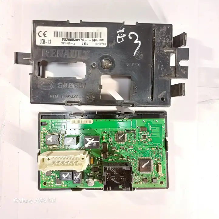 Renault Trafic II (X83) (2002 - 2014) P8200530976M Модуль комфорта — фото 2