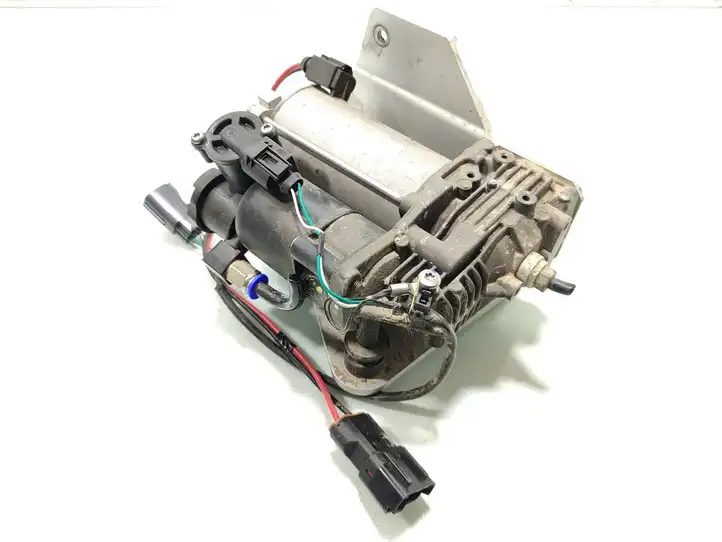 Land Rover Discovery 3 - LR3 (2004 - 2009) 1128-2109 Компрессор пневмоподвески — фото 1