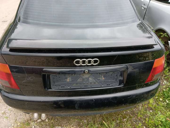 Audi A4 S4 B5 8D Galinis dangtis (bagažinės)