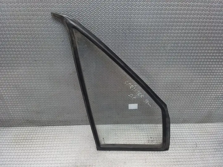 Mercedes-Benz Sprinter W901 W902 W903 W904 (1995 - 2007) Форточка двери — фото 1