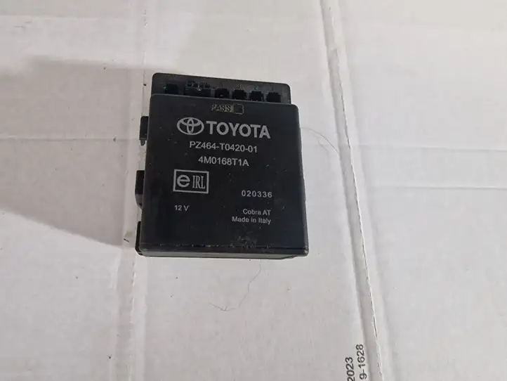 Toyota Avensis T250 (2006 - 2009) 4M0168T1A Модуль комфорта — фото 1