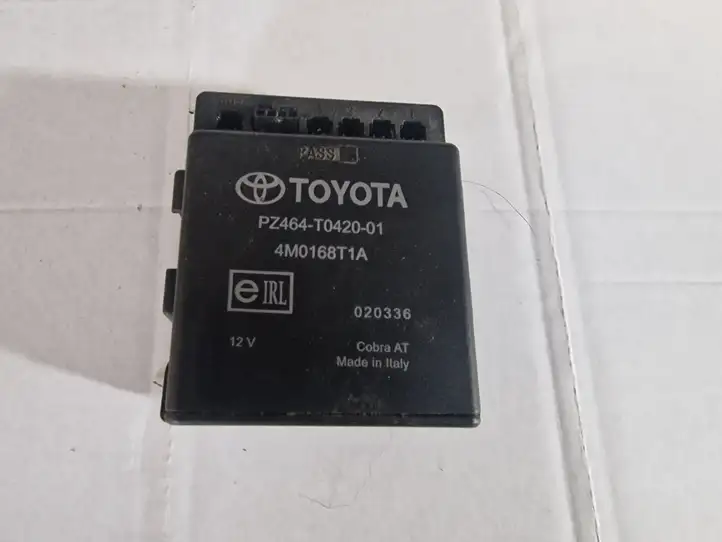 Toyota Avensis T250 (2006 - 2009) 4M0168T1A Модуль комфорта — фото 2