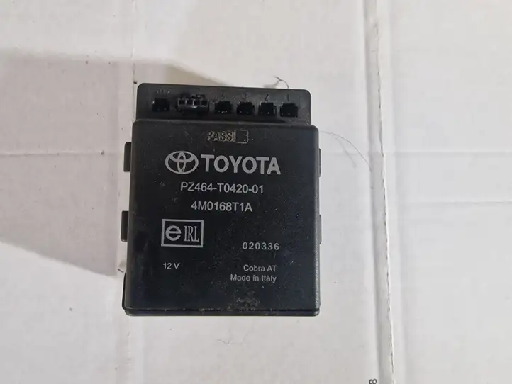 Toyota Avensis T250 (2006 - 2009) 4M0168T1A Модуль комфорта — фото 3