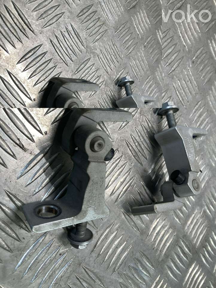 Audi A6 (2011 - 2014)  4G0831401B Комплект петель передней двери