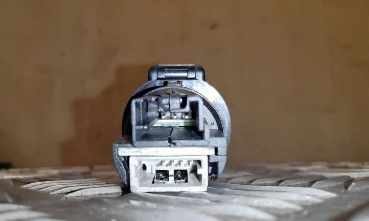 Peugeot 508 (2010 - 2014)  96647952XT Разъем AUX
