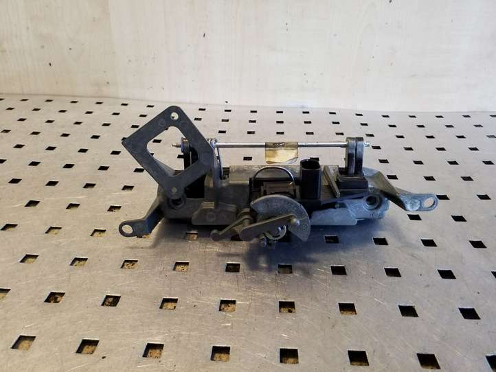 Volkswagen Polo (2005 - 2009)  6Q0962103A Ручка задней крышки