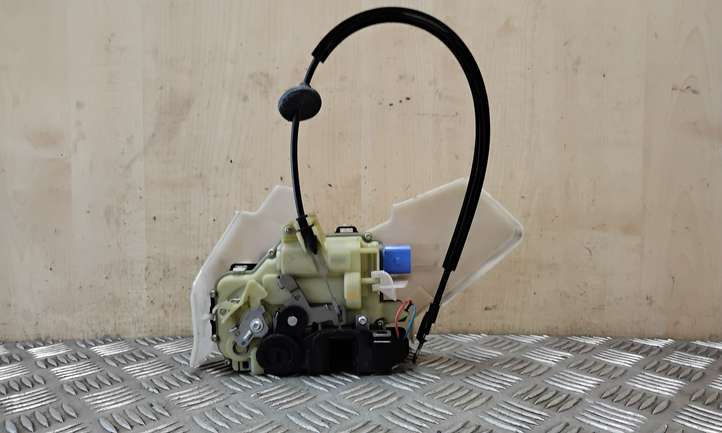 Volkswagen Polo (2005 - 2009)  1J0839349A Замок задней двери